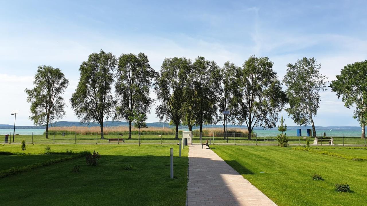 Lelle Resort B20 Balatonlelle Εξωτερικό φωτογραφία