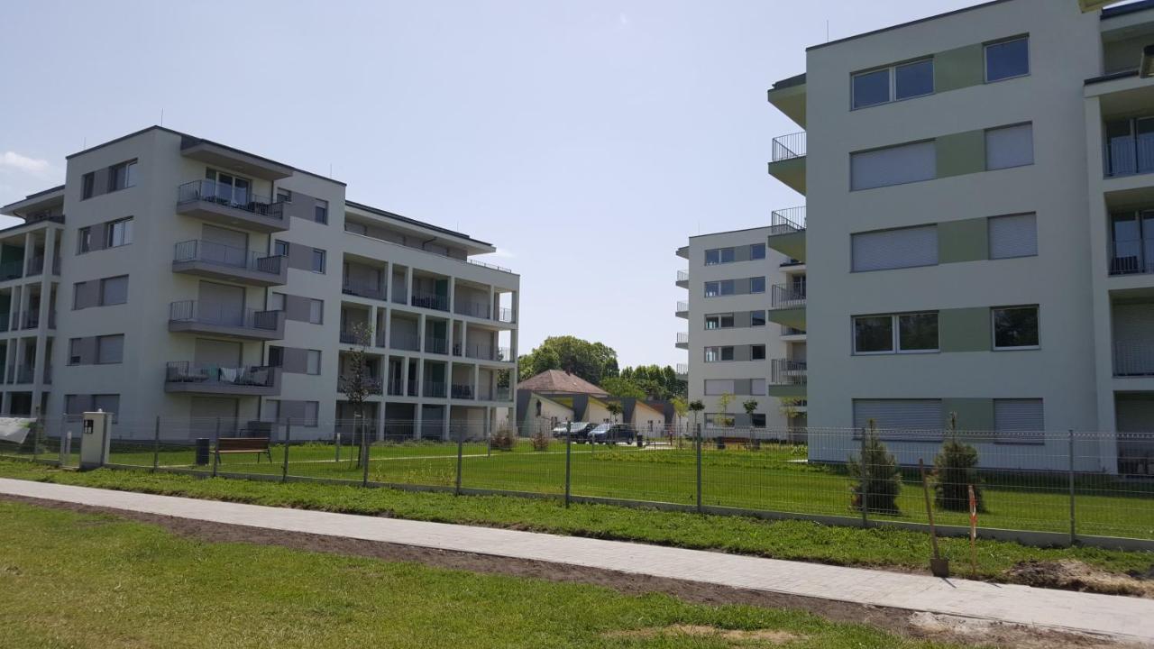 Lelle Resort B20 Balatonlelle Εξωτερικό φωτογραφία