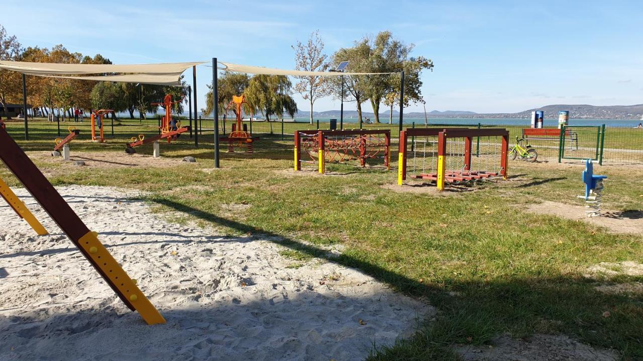 Lelle Resort B20 Balatonlelle Εξωτερικό φωτογραφία