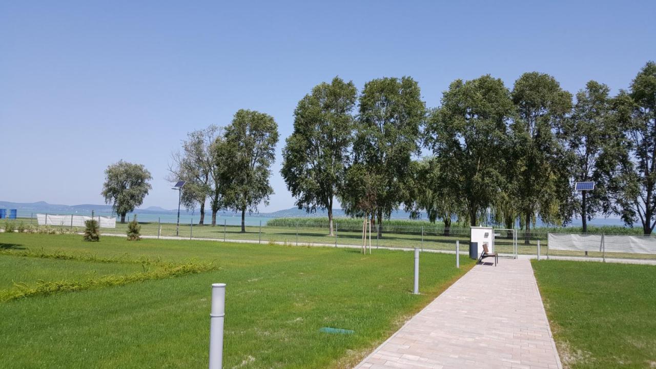 Lelle Resort B20 Balatonlelle Εξωτερικό φωτογραφία