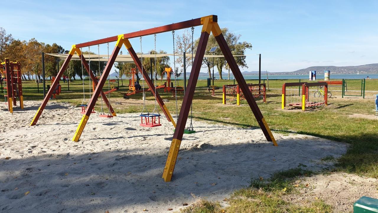 Lelle Resort B20 Balatonlelle Εξωτερικό φωτογραφία